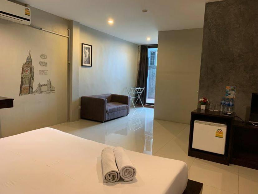 Green Leaf Hostel Пхукет Экстерьер фото