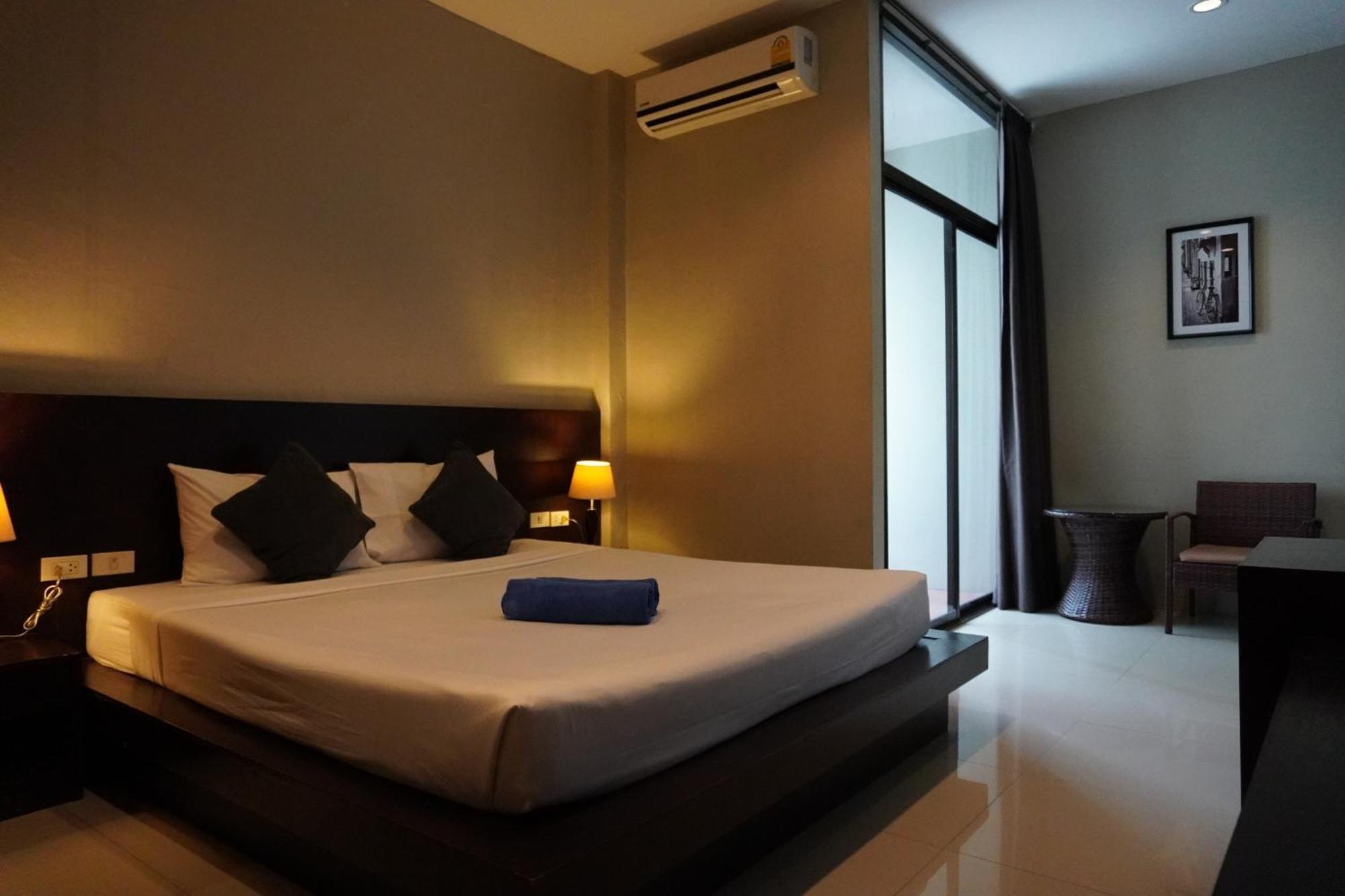 Green Leaf Hostel Пхукет Экстерьер фото