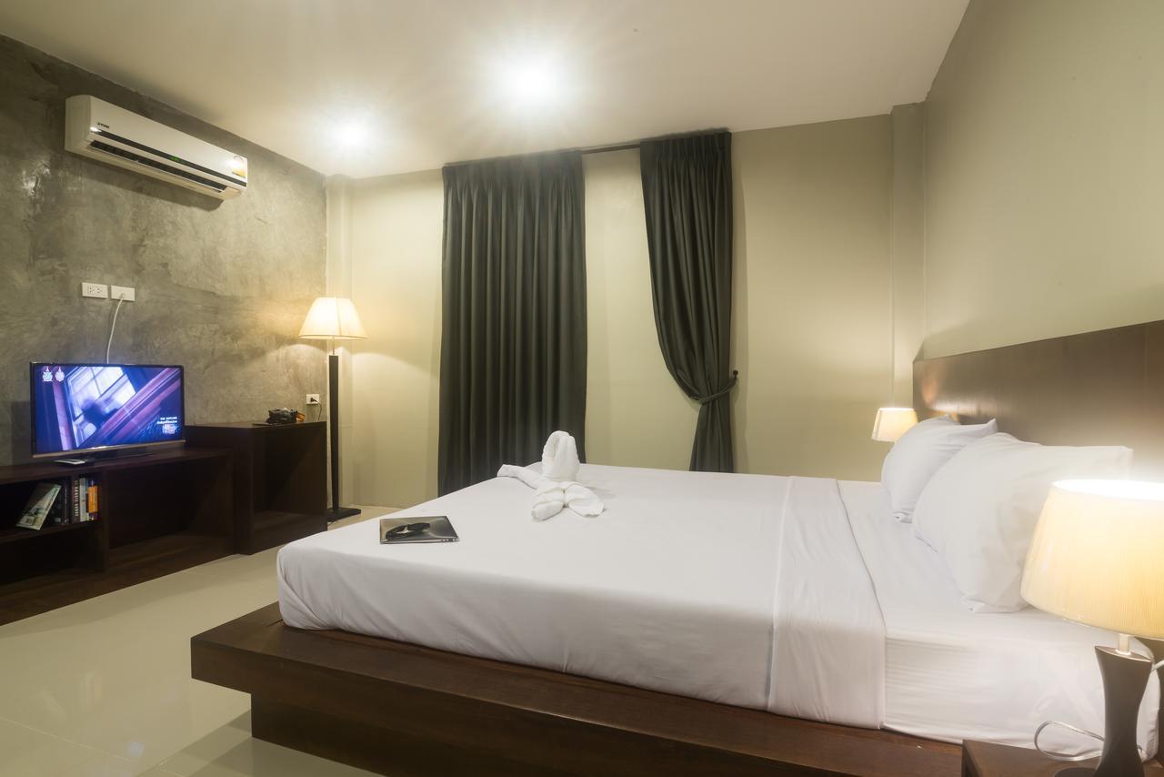 Green Leaf Hostel Пхукет Экстерьер фото