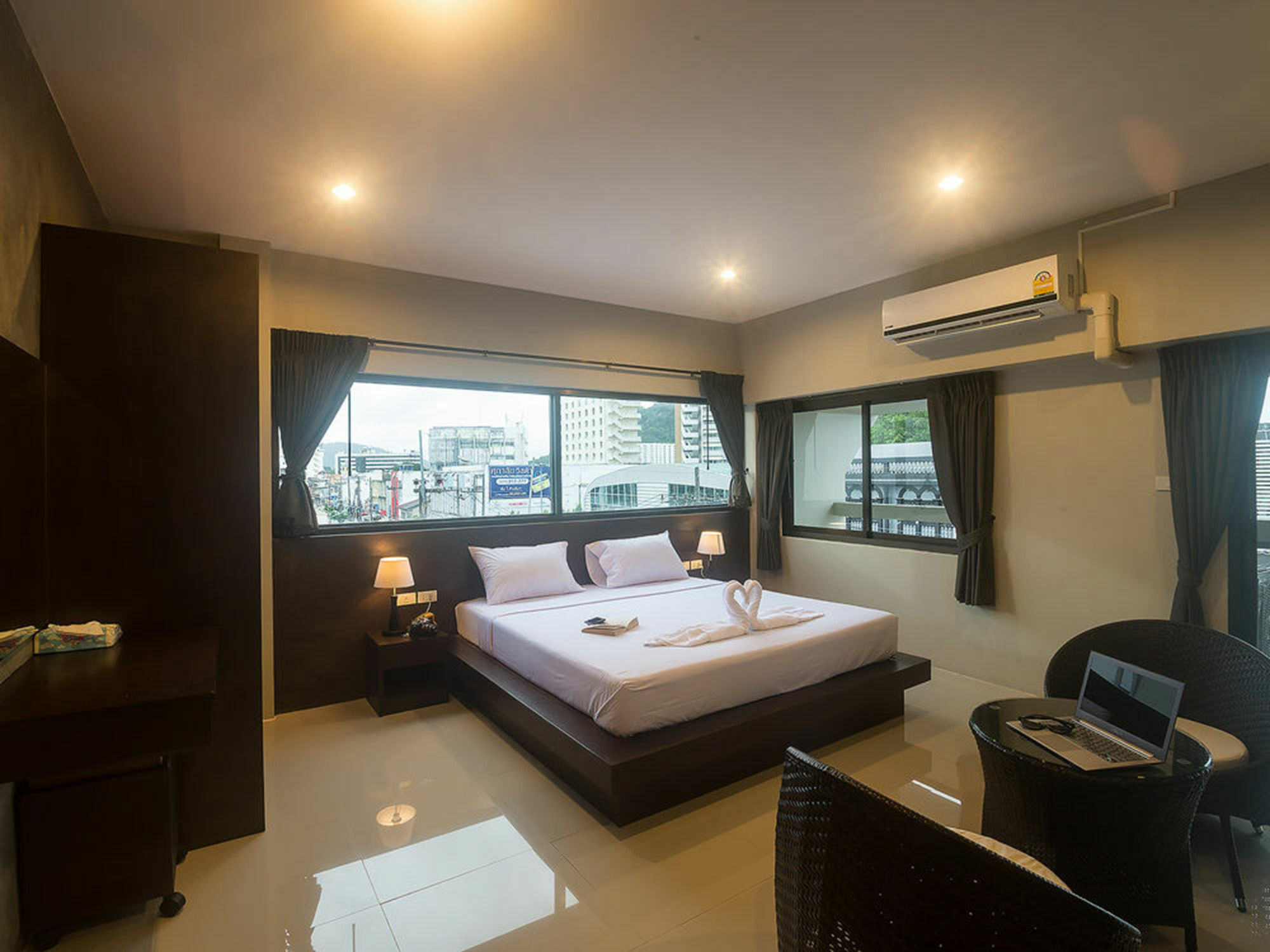 Green Leaf Hostel Пхукет Экстерьер фото