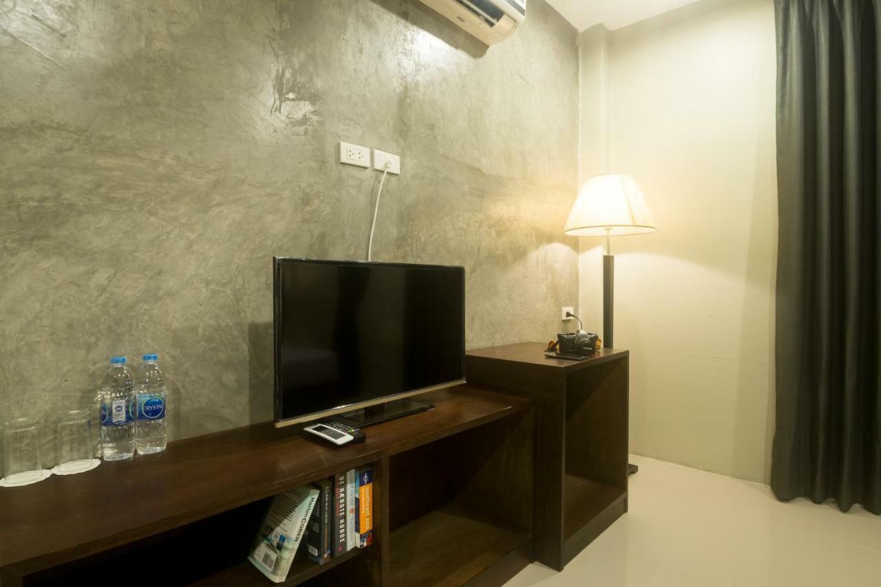 Green Leaf Hostel Пхукет Экстерьер фото
